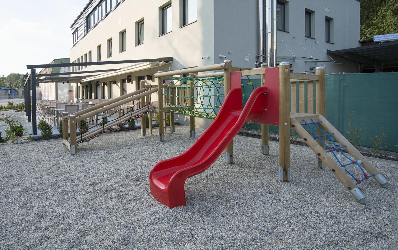 Hotel A Restaurace U Stavare Vsetín 외부 사진