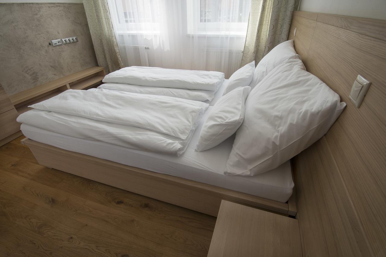 Hotel A Restaurace U Stavare Vsetín 외부 사진