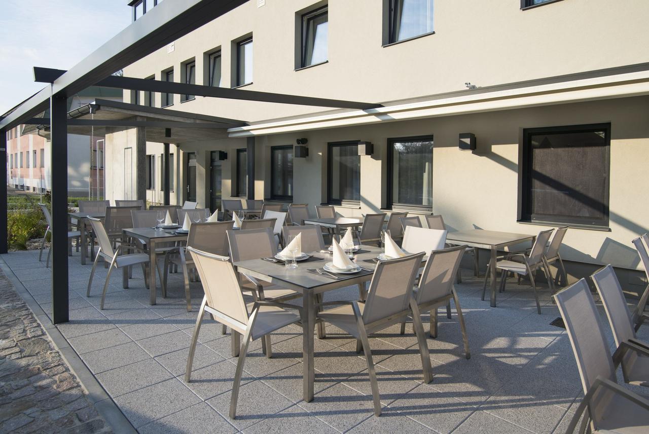 Hotel A Restaurace U Stavare Vsetín 외부 사진